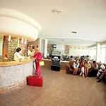 Ar Roca Esmeralda & Otel