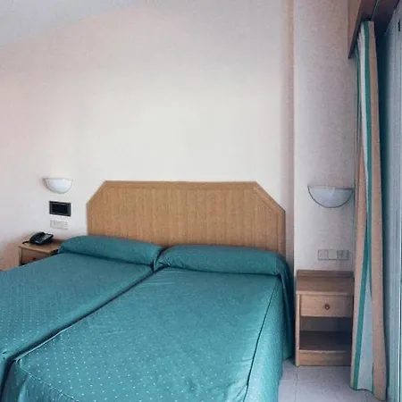 Ar Roca Esmeralda & Hotel 3*