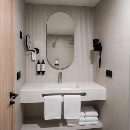 Hotel Ar Roca Esmeralda & 4*