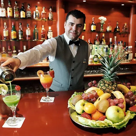 Ar Roca Esmeralda & Hotell