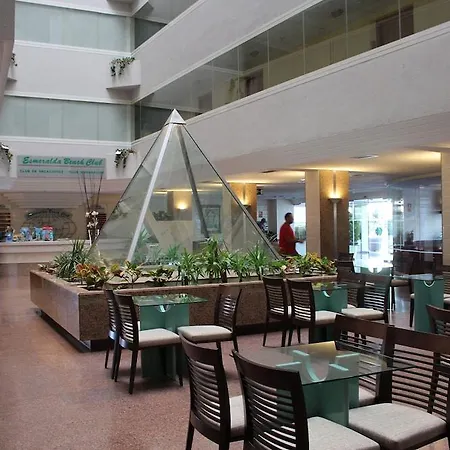 Hotell Ar Roca Esmeralda & 3*